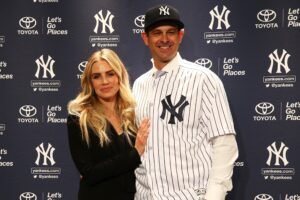 Aaron Boone Wife Laura Cover: Inside Their Private Life - Wifeclue