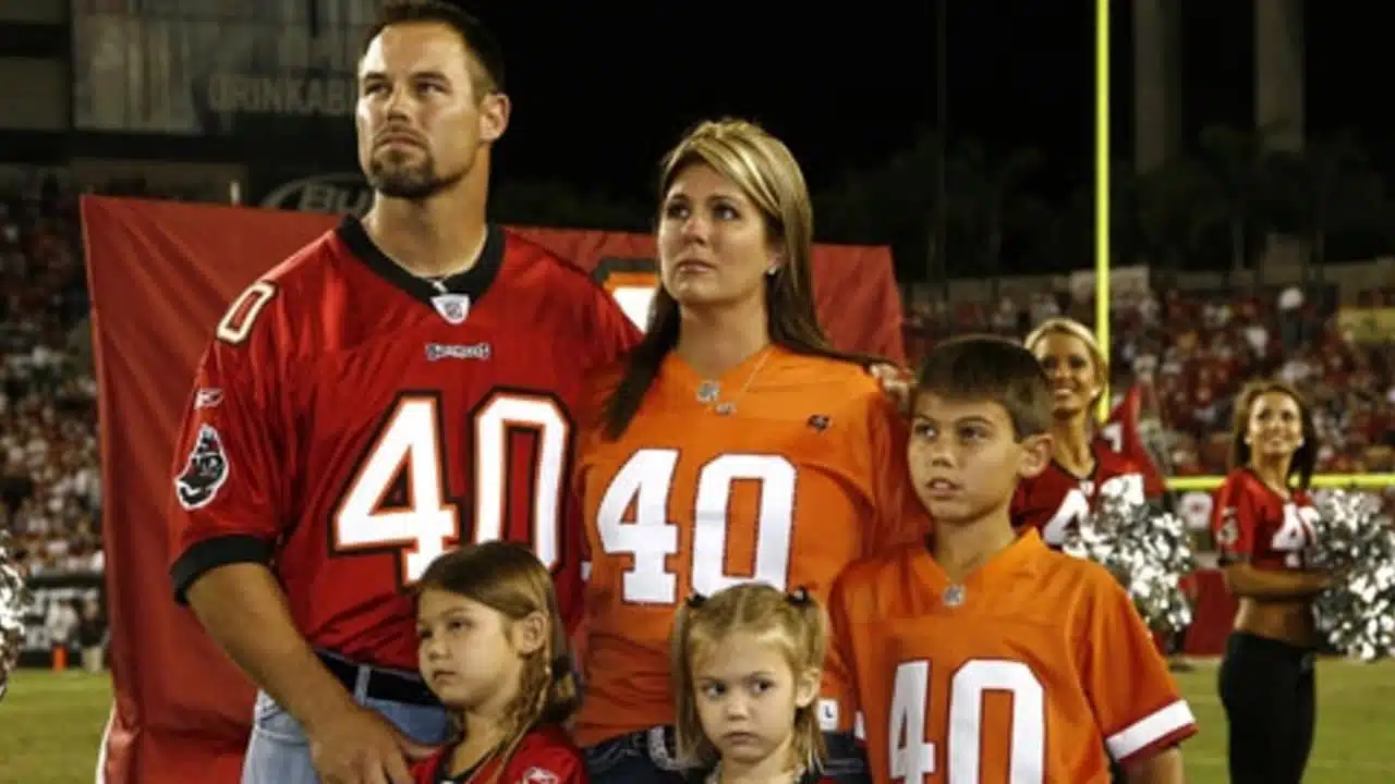 Mike Alstott Wife